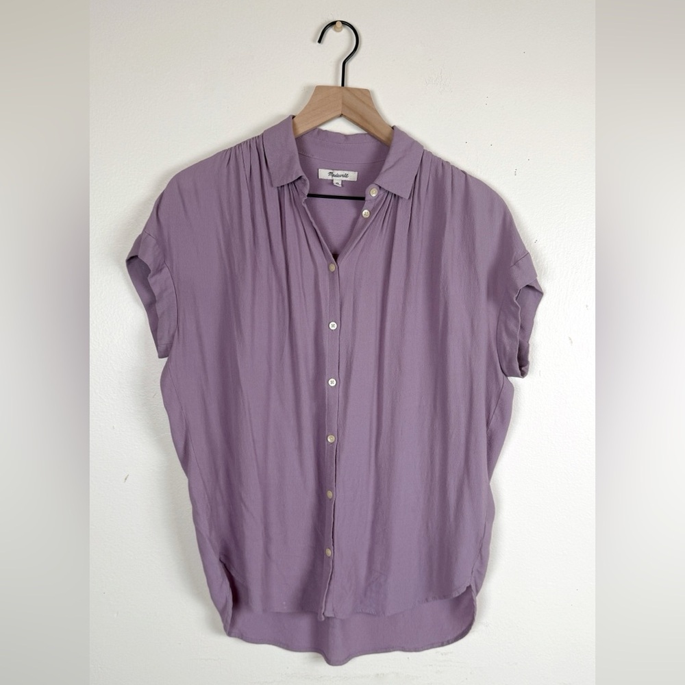 Madewell lavender short sleeved shirt